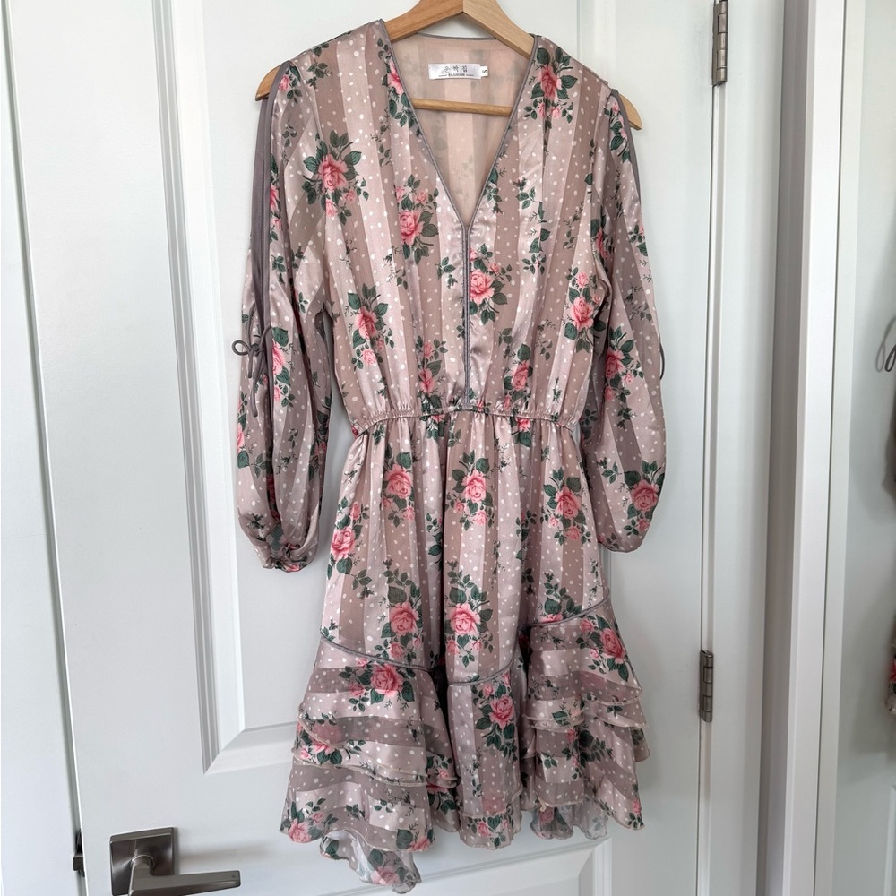 Floral V-Neck Dress with Ruffle Hem